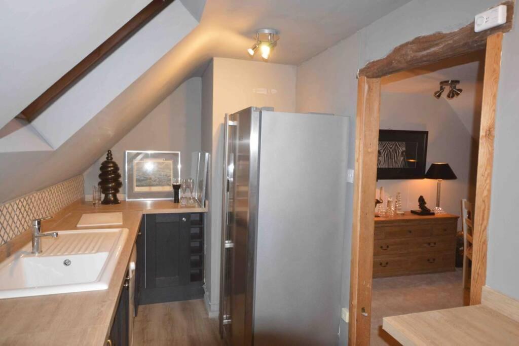 Ferienwohnung The Old Manor Coach House Cirencester Exterior foto