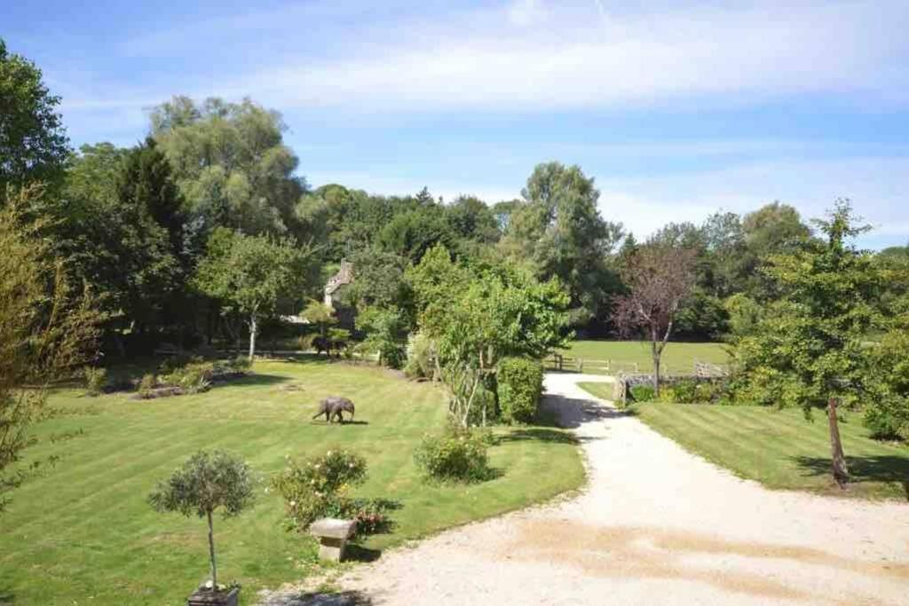 Ferienwohnung The Old Manor Coach House Cirencester Exterior foto